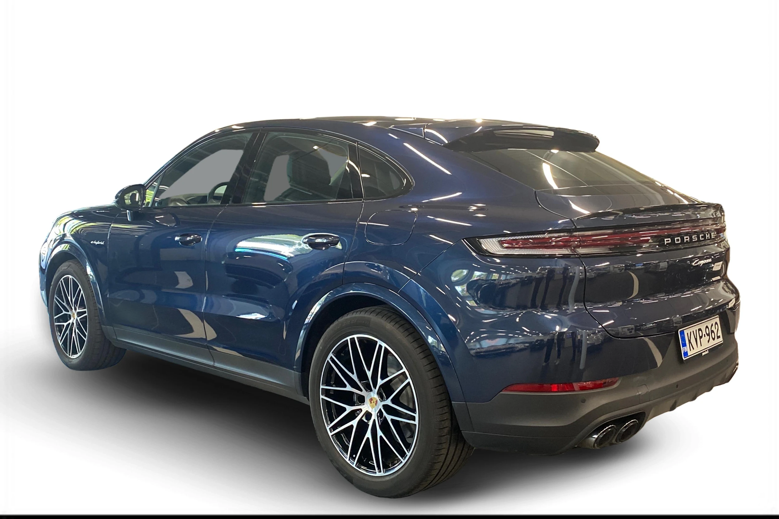 sininen Porsche Cayenne 2024 kuva 2.