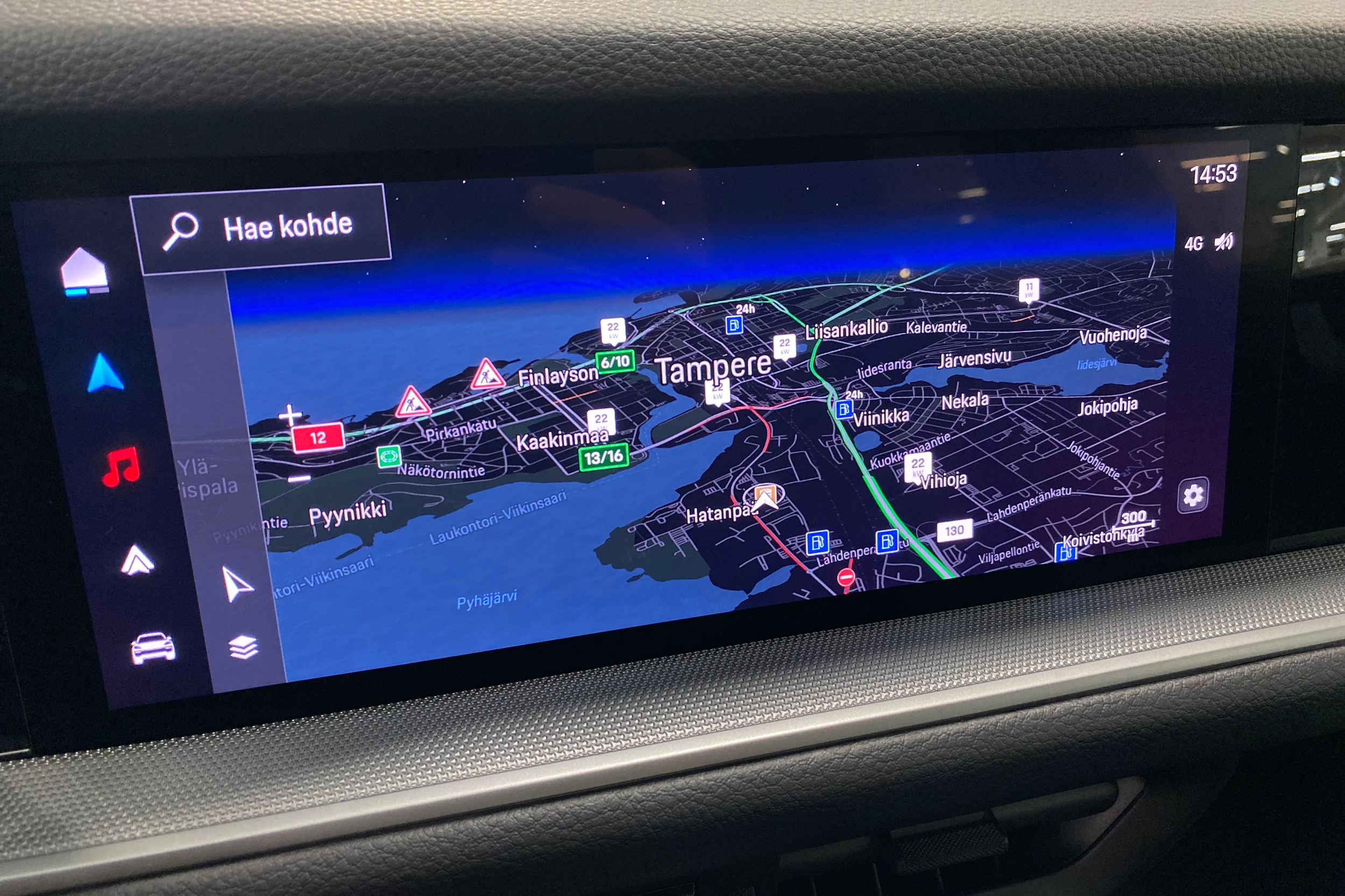 sininen Porsche Cayenne 2024 kuva 10.