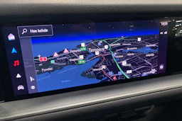 sininen Porsche Cayenne 2024 kuva 10.