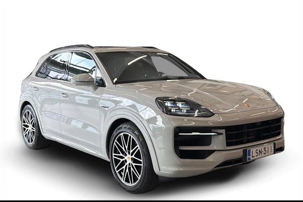 Porsche Cayenne E-Hybrid Advantage Package