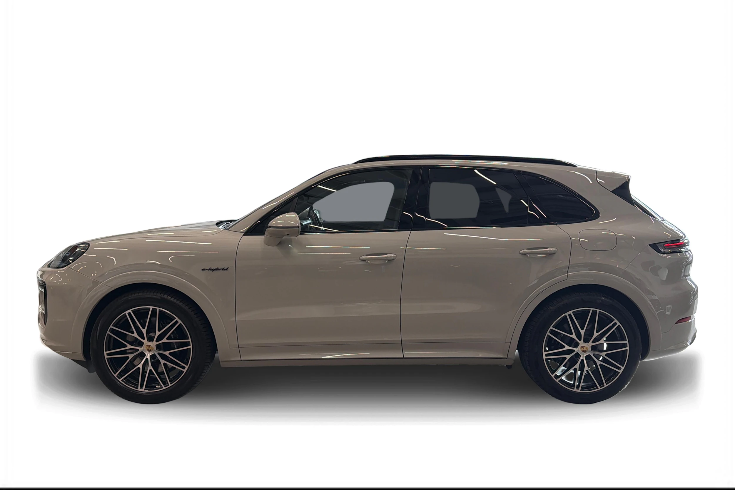 Harmaa Porsche Cayenne 2024 kuva 5.