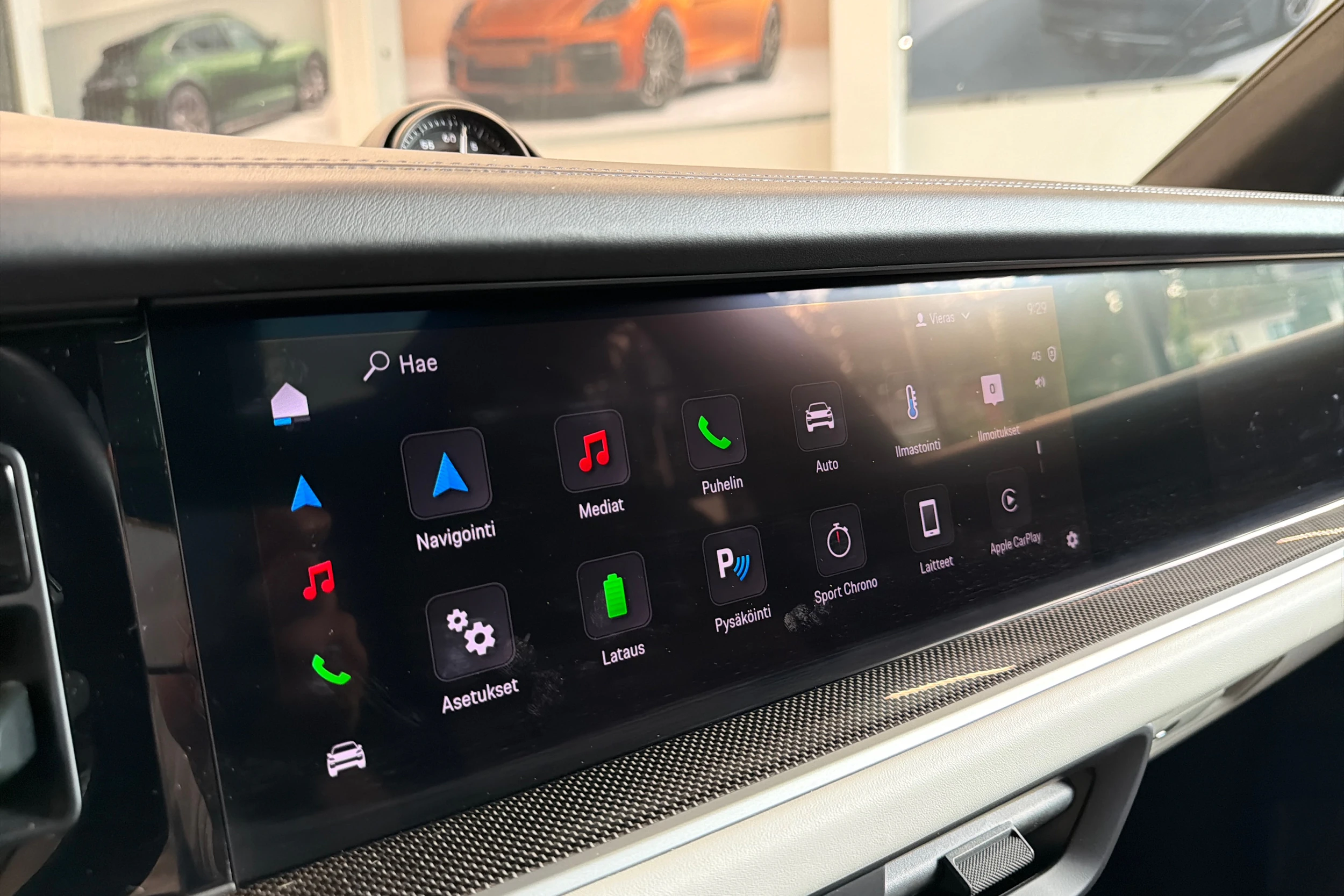 Harmaa Porsche Cayenne 2024 kuva 21.