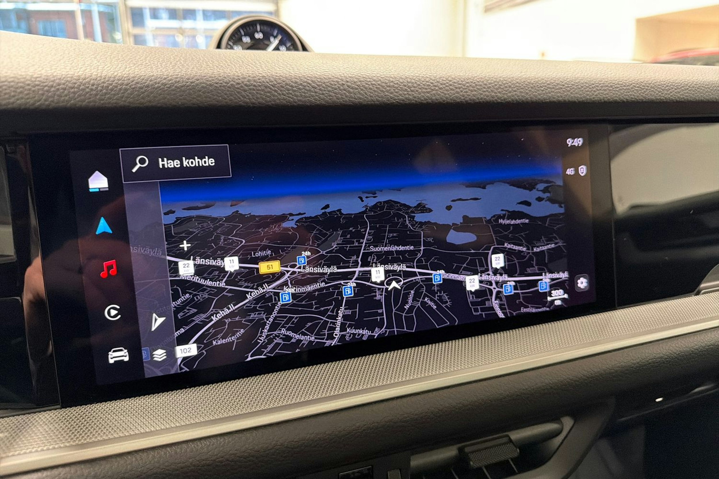 Valkoinen Porsche Cayenne 2024 kuva 23.