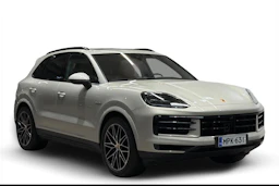 Harmaa Porsche Cayenne 2024 kuva 1.