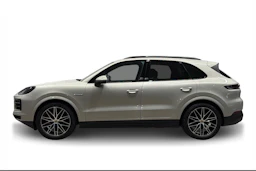 Harmaa Porsche Cayenne 2024 kuva 5.
