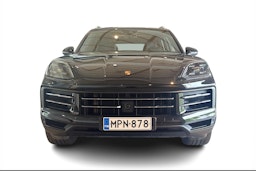 met. musta Porsche Cayenne 2024 kuva 4.
