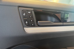met. musta Porsche Cayenne 2024 kuva 12.