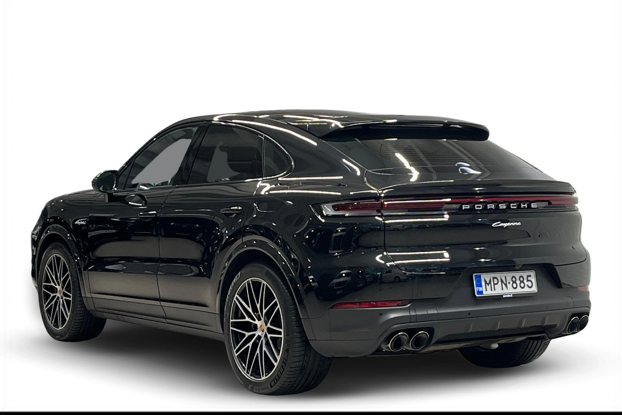 musta Porsche Cayenne 2024 kuva 2.