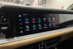 musta Porsche Cayenne 2024 kuva 27.