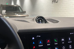 Musta Porsche Cayenne 2024 kuva 13.