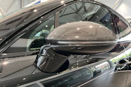 Musta Porsche Cayenne 2024 kuva 15.
