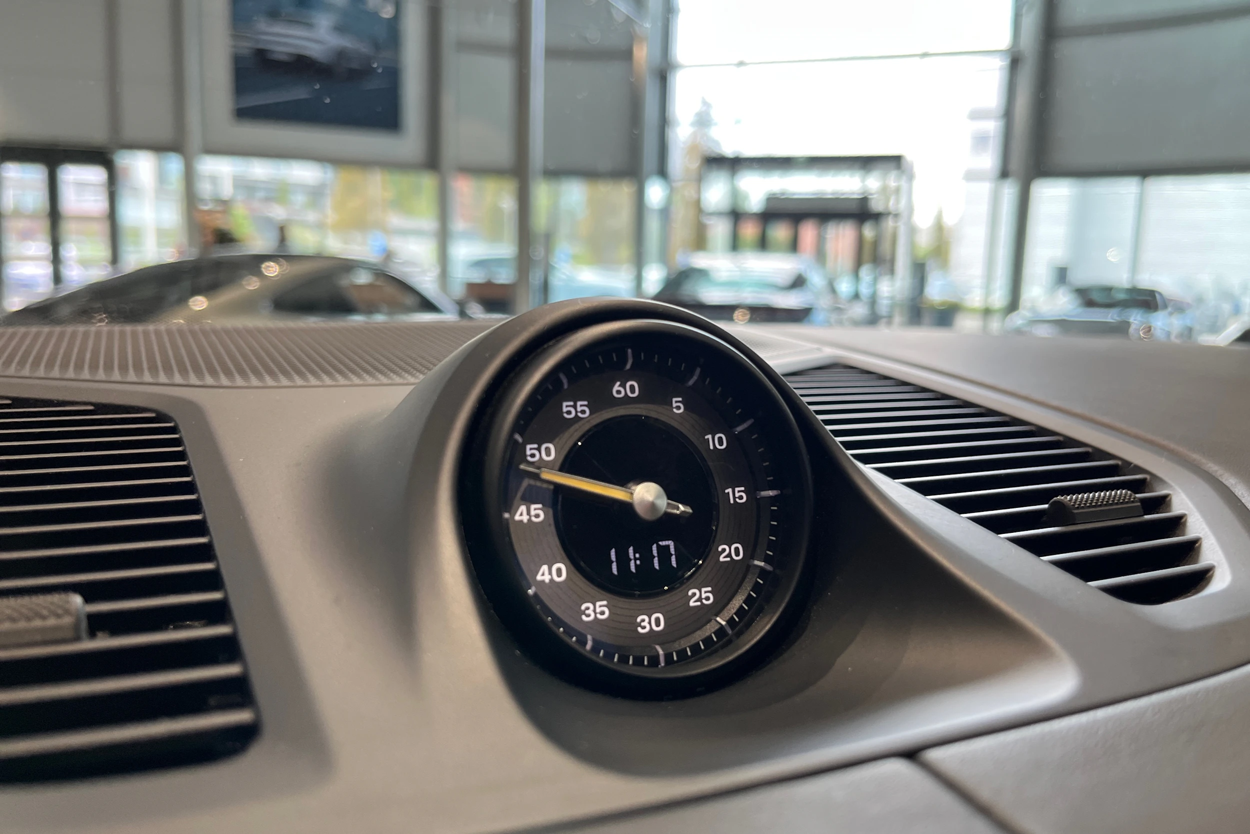 Musta Porsche Cayenne 2024 kuva 17.