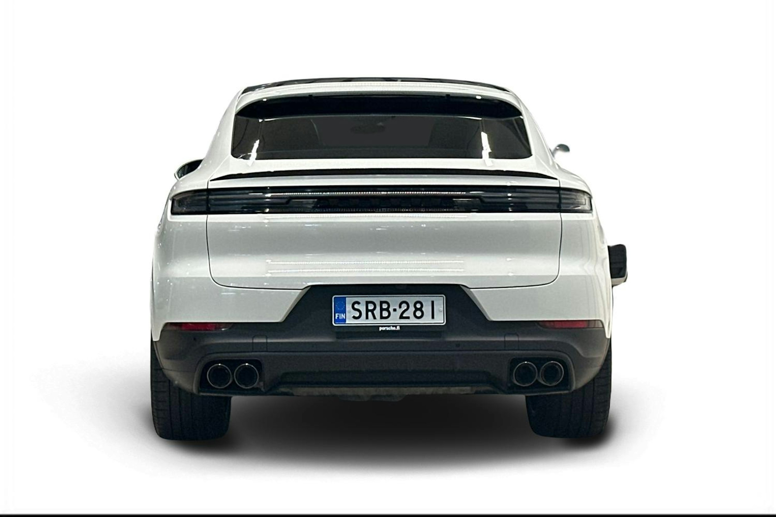Valkoinen Porsche Cayenne 2024 kuva 3.