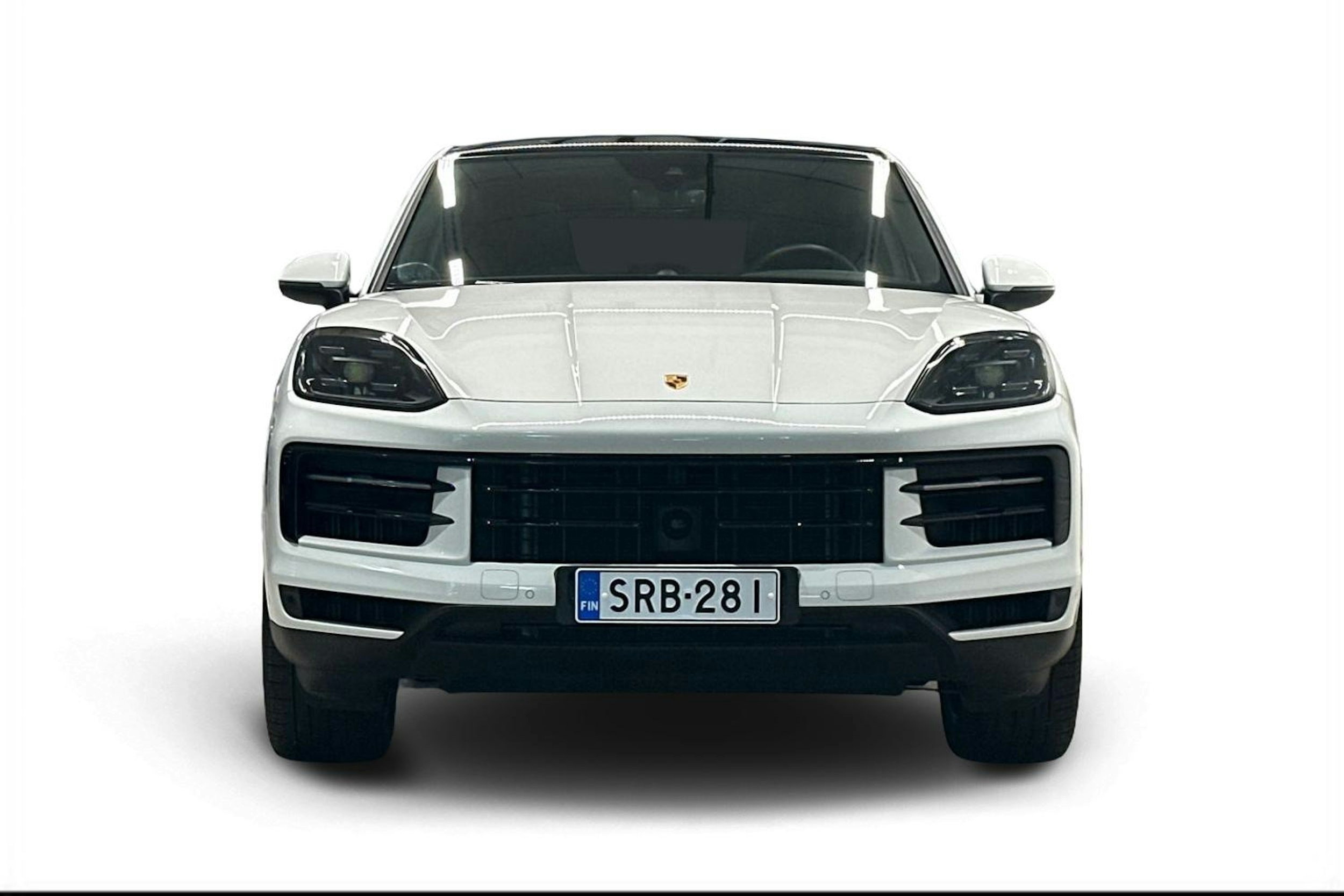 Valkoinen Porsche Cayenne 2024 kuva 4.