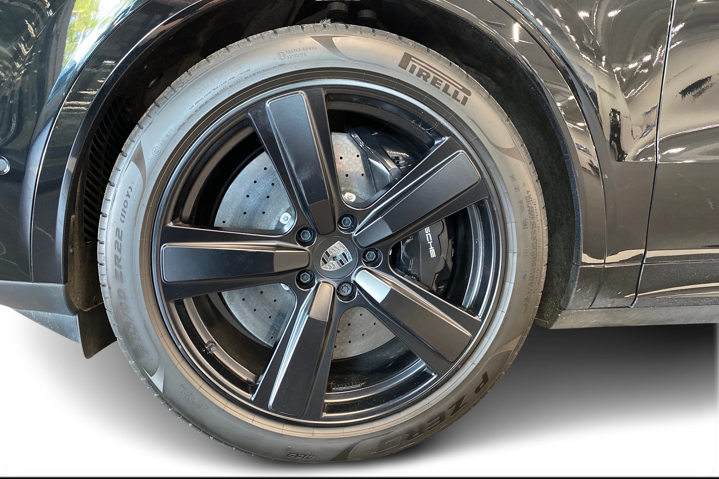 met. musta Porsche Cayenne 2024 kuva 9.
