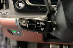 met. musta Porsche Cayenne 2024 kuva 15.