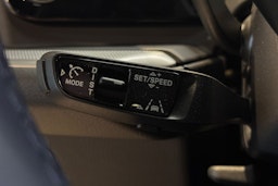 harmaa Porsche Cayenne 2024 kuva 13.