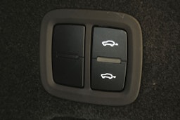 harmaa Porsche Cayenne 2024 kuva 16.