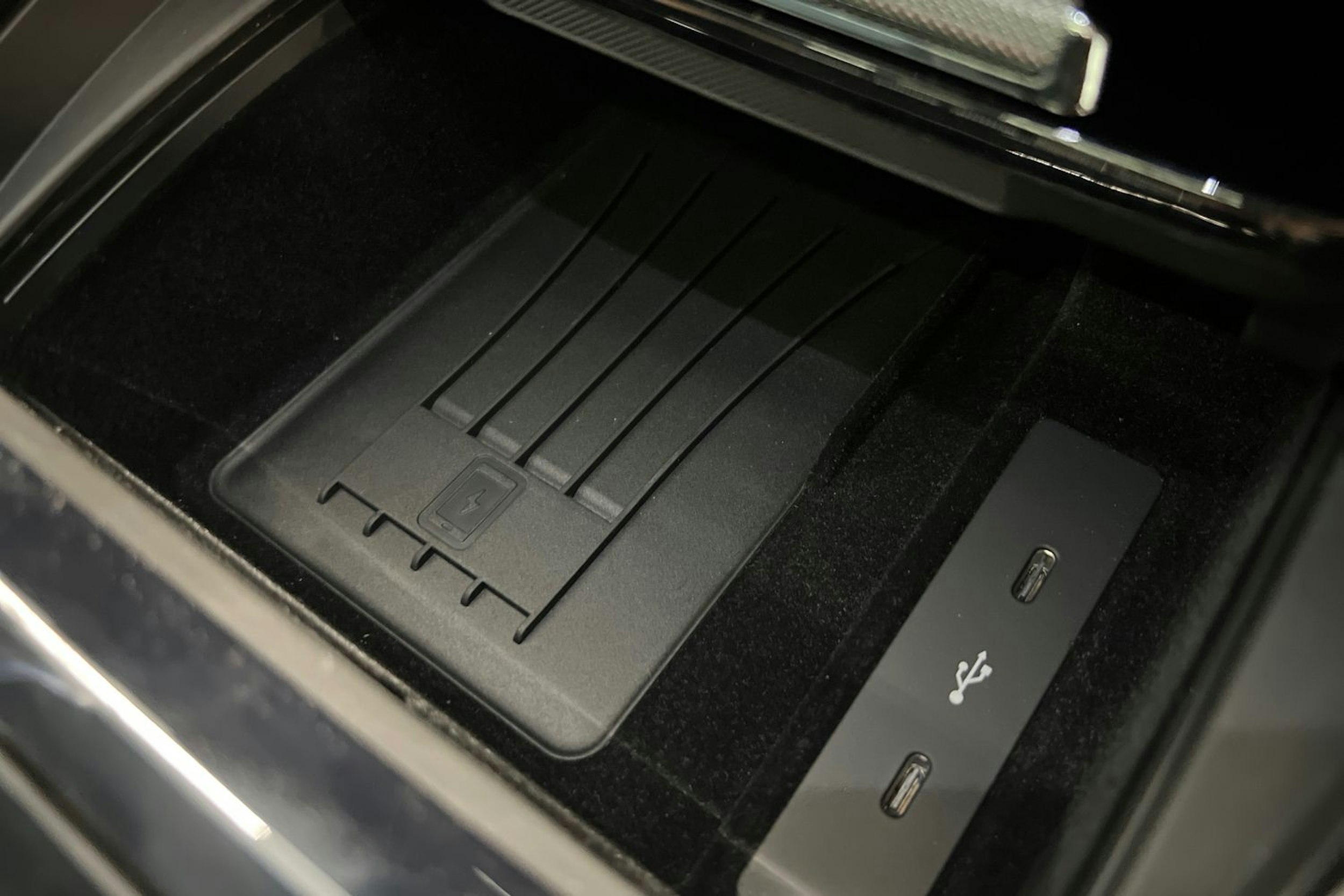 Sininen Porsche Cayenne 2024 kuva 14.