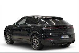 musta Porsche Cayenne 2024 kuva 2.