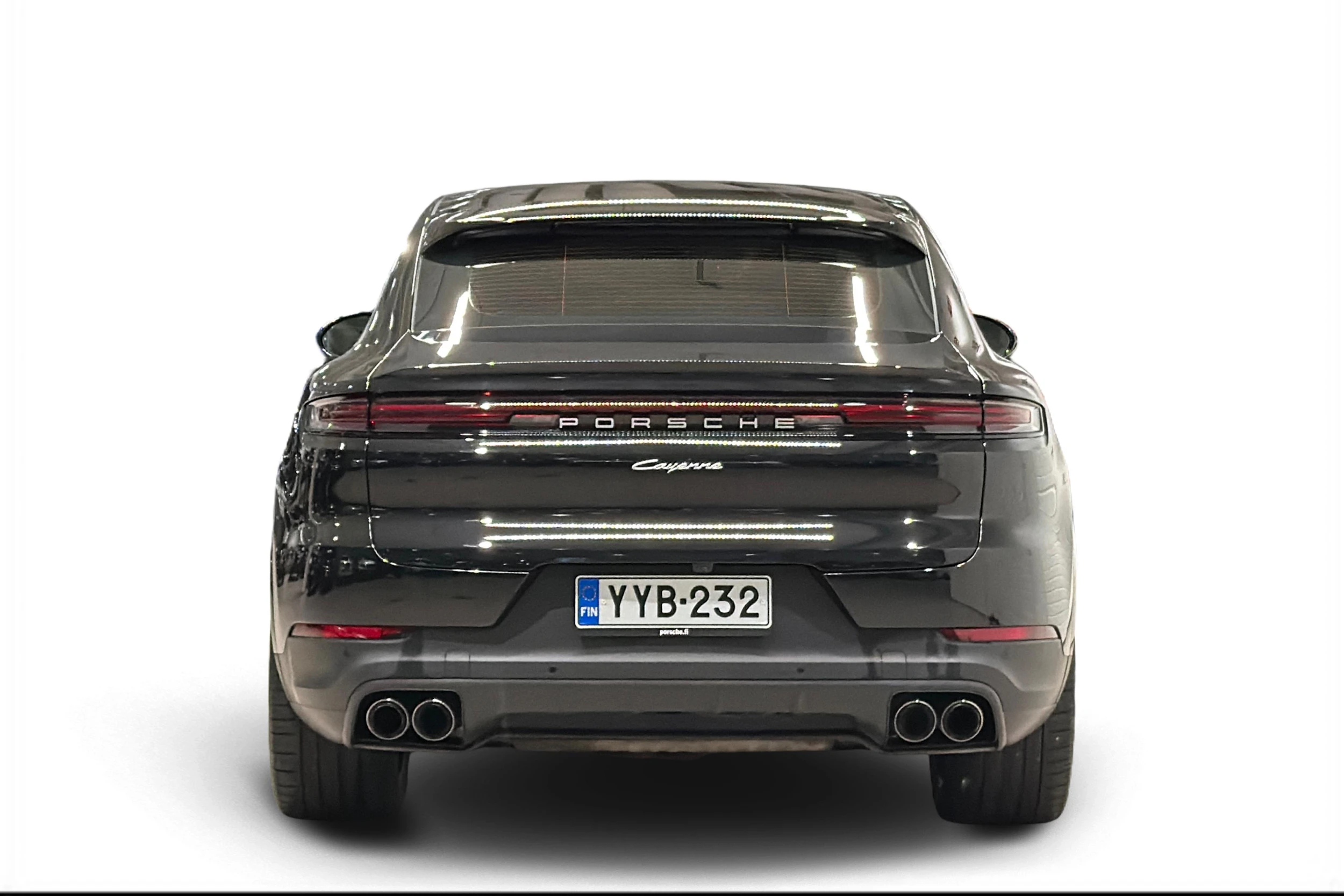 musta Porsche Cayenne 2024 kuva 3.