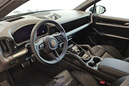 hopea Porsche Cayenne 2024 kuva 6.