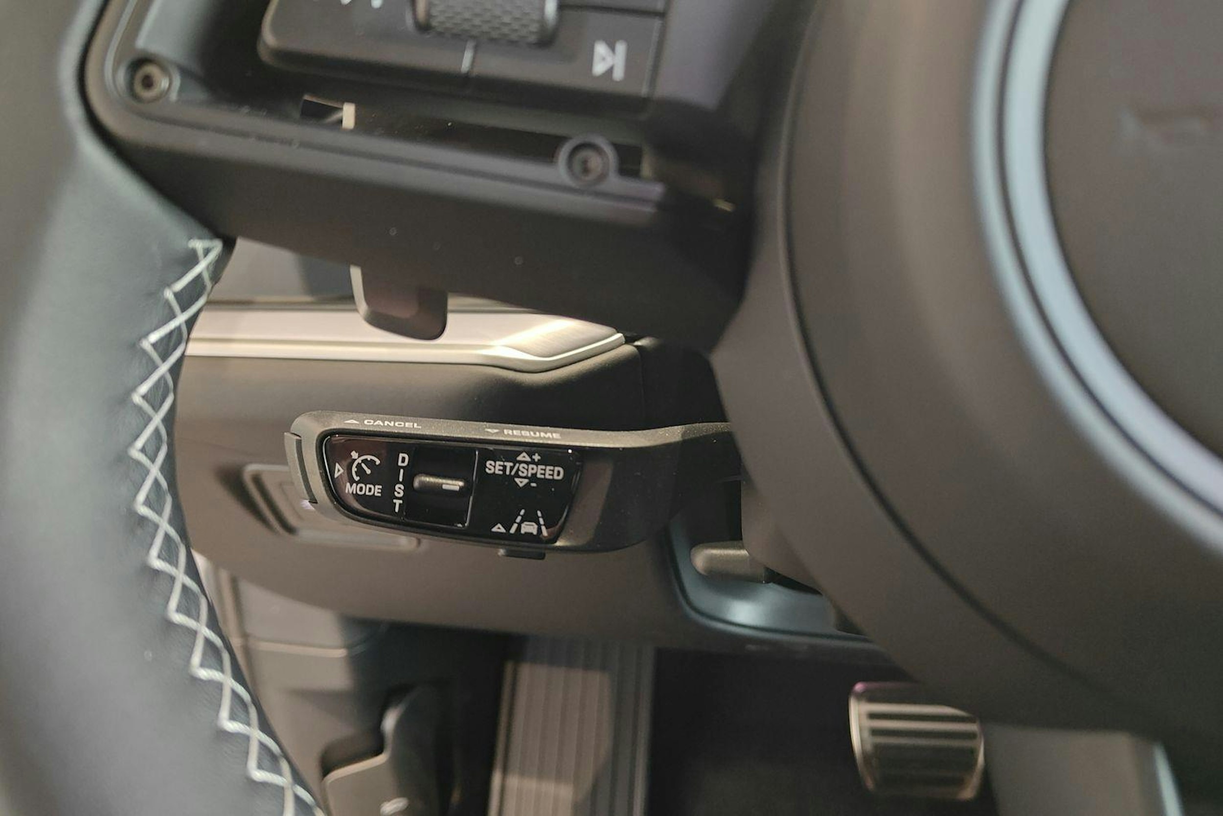 hopea Porsche Cayenne 2024 kuva 11.