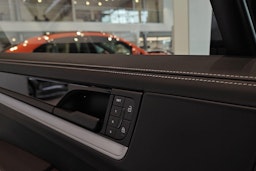 hopea Porsche Cayenne 2024 kuva 13.