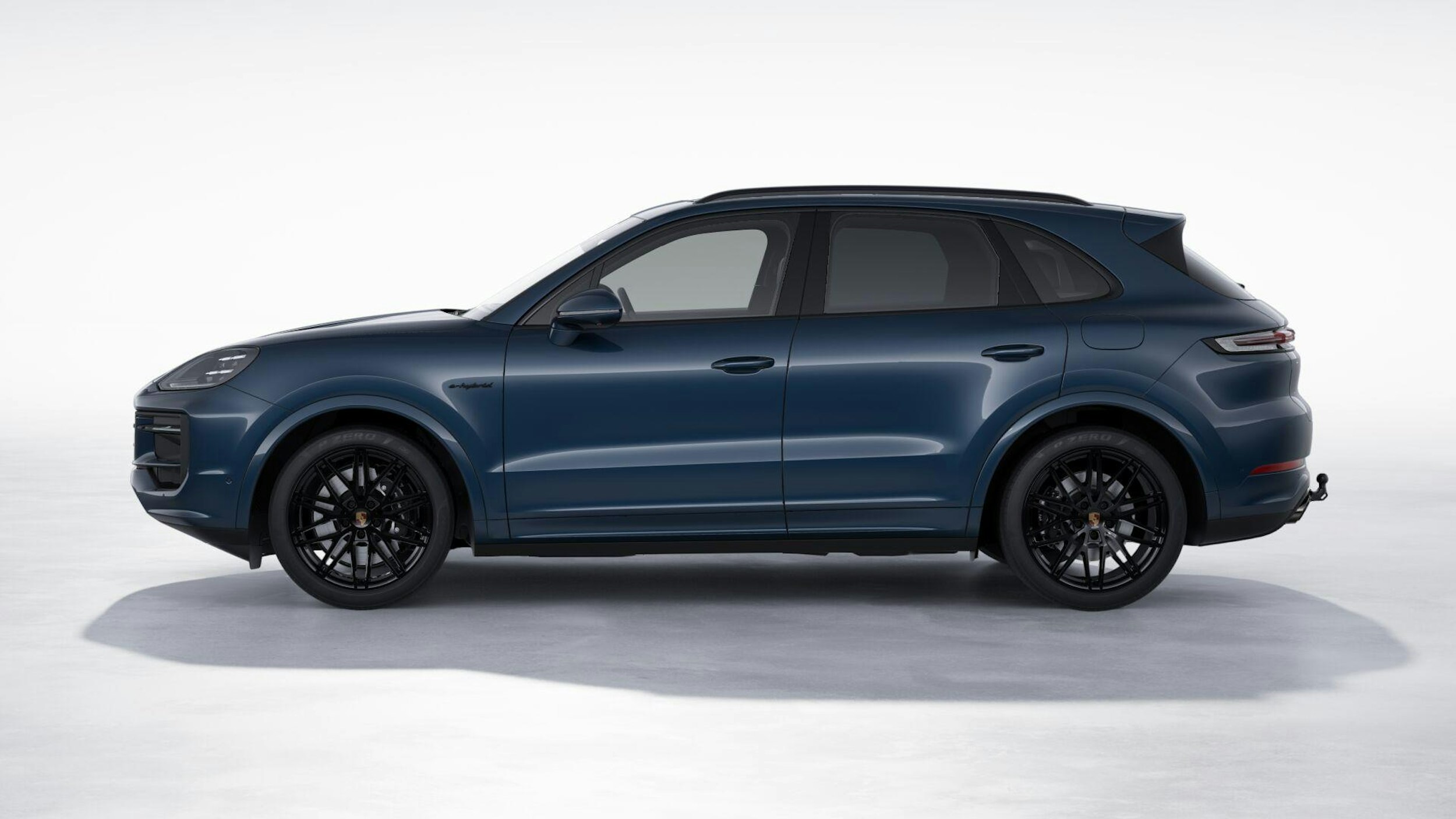 sininen Porsche Cayenne 2025 kuva 3.