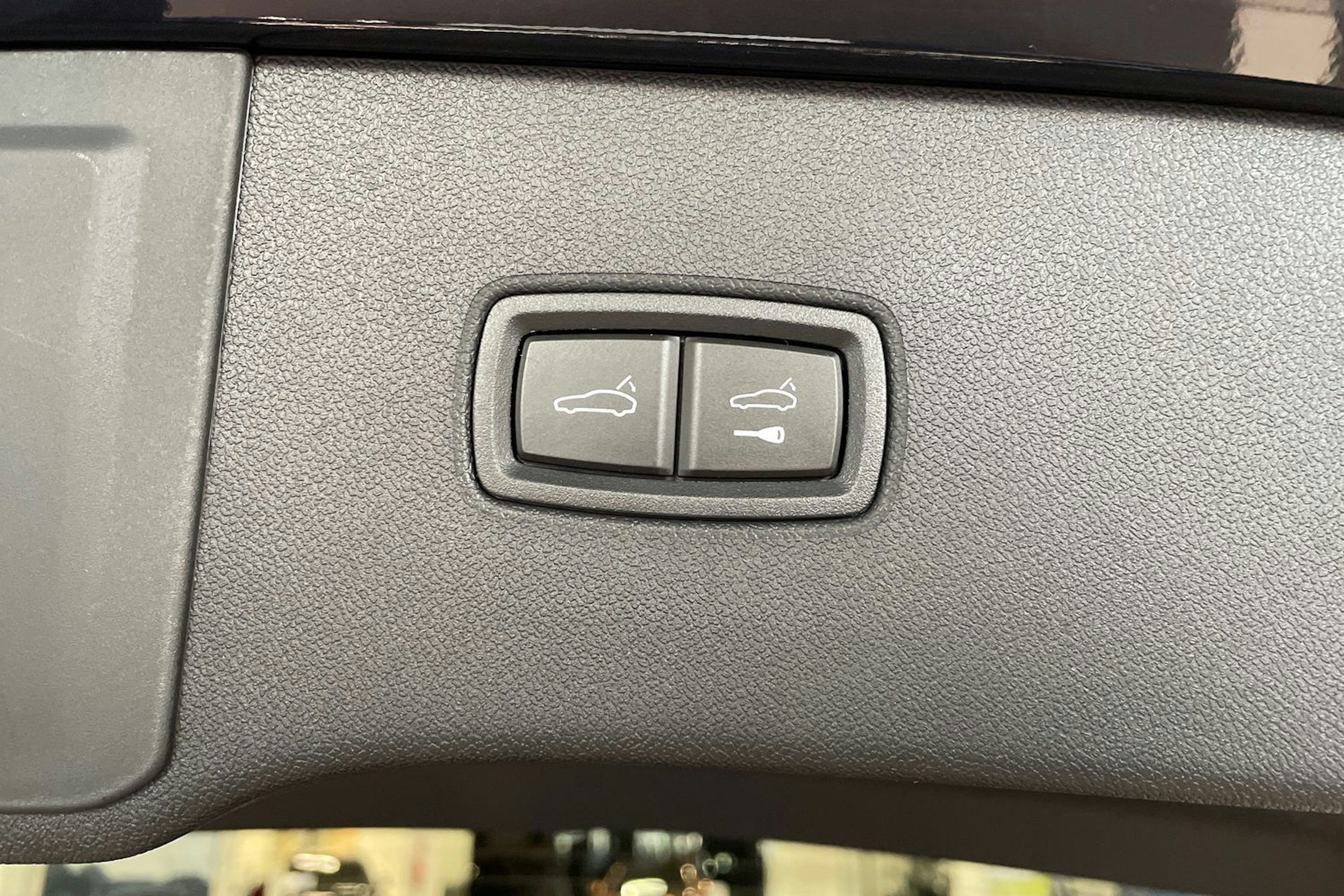 sininen Porsche Cayenne 2025 kuva 22.