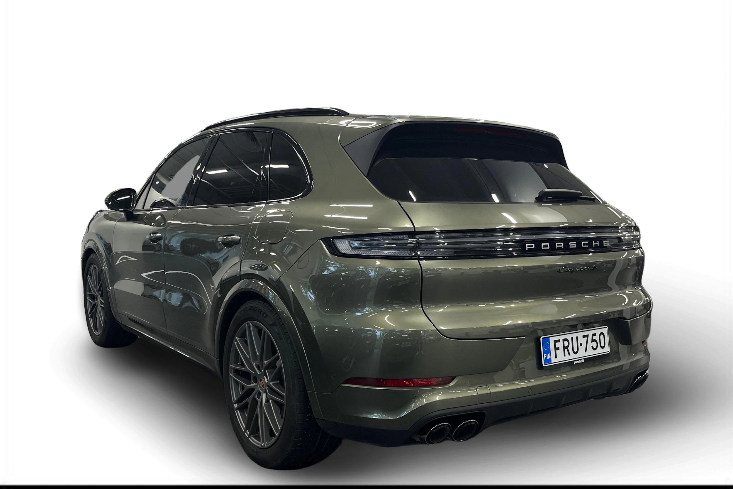 met. vihreä Porsche Cayenne 2025 kuva 2.