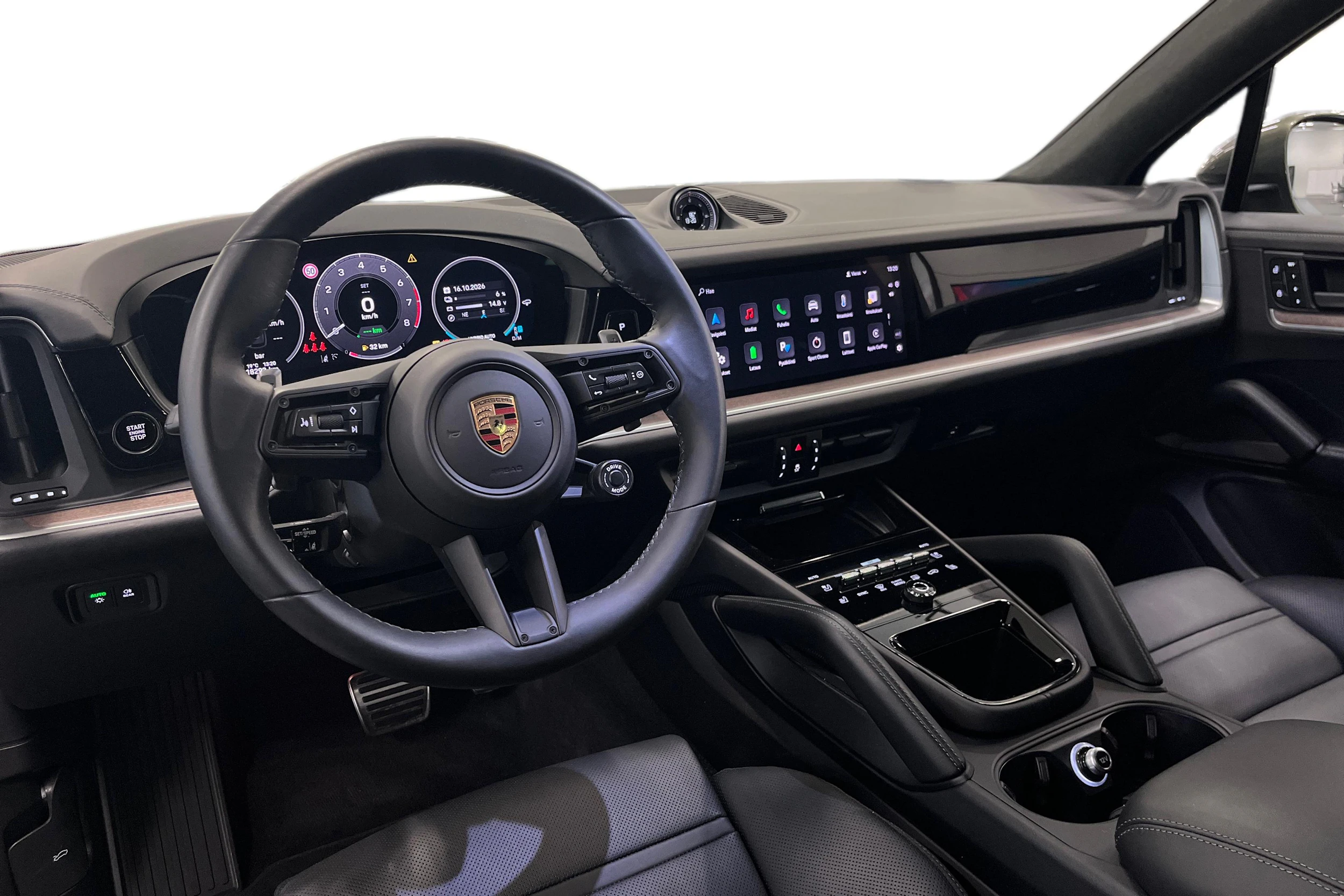 met. vihreä Porsche Cayenne 2025 kuva 6.