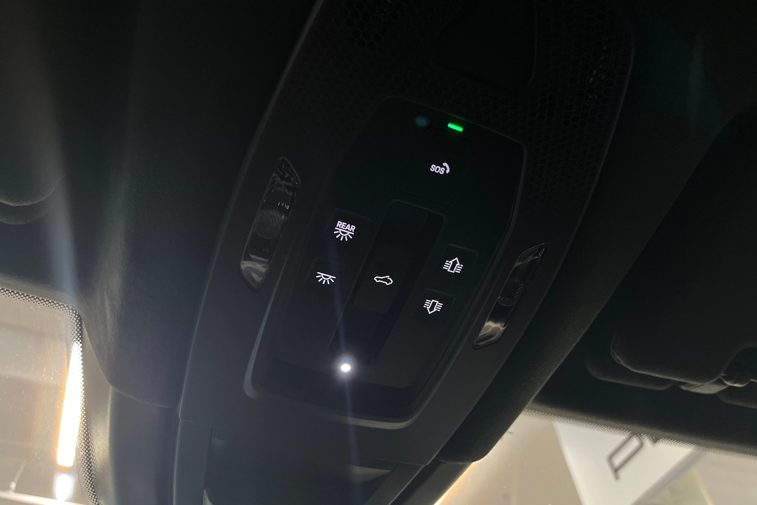 met. vihreä Porsche Cayenne 2025 kuva 25.