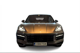 harmaa Porsche Cayenne 2025 kuva 4.