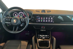 harmaa Porsche Cayenne 2025 kuva 7.