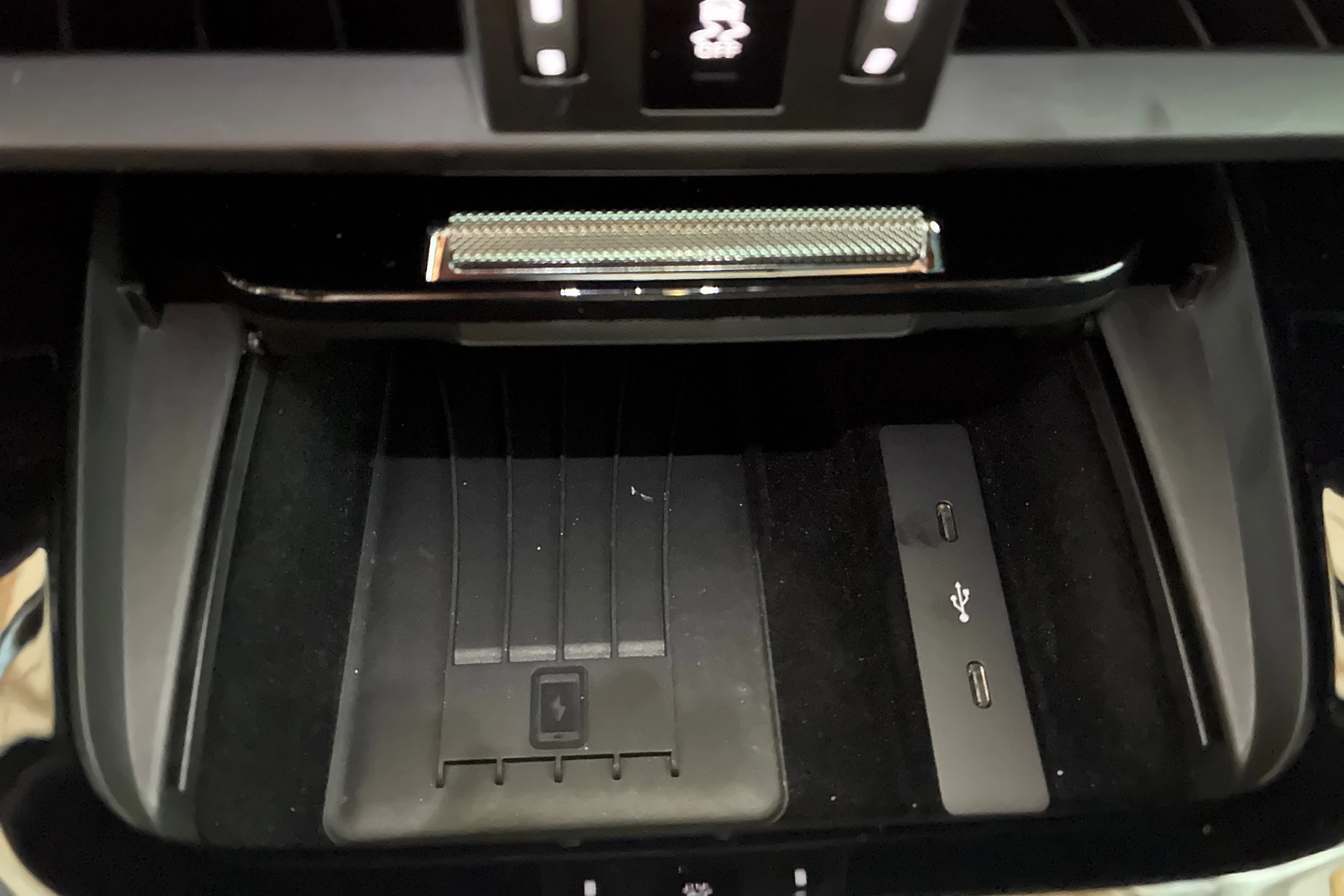 harmaa Porsche Cayenne 2025 kuva 19.