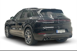 musta Porsche Cayenne 2025 kuva 2.