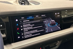 musta Porsche Cayenne 2025 kuva 21.