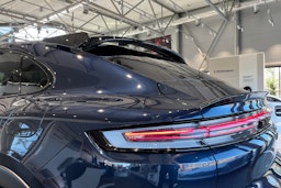 Sininen Porsche Cayenne 2025 kuva 12.