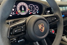 Sininen Porsche Cayenne 2025 kuva 18.