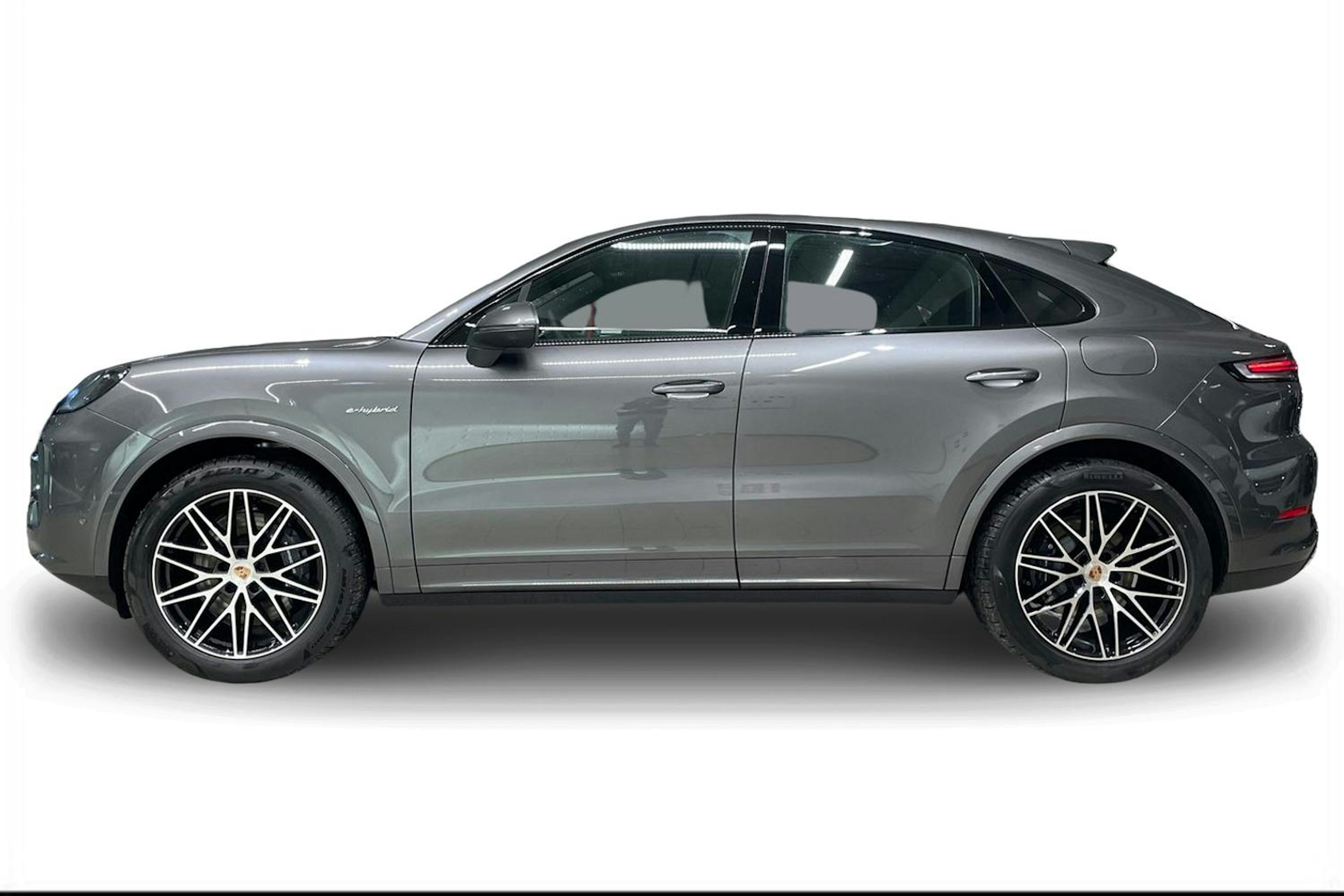 harmaa Porsche Cayenne 2025 kuva 5.