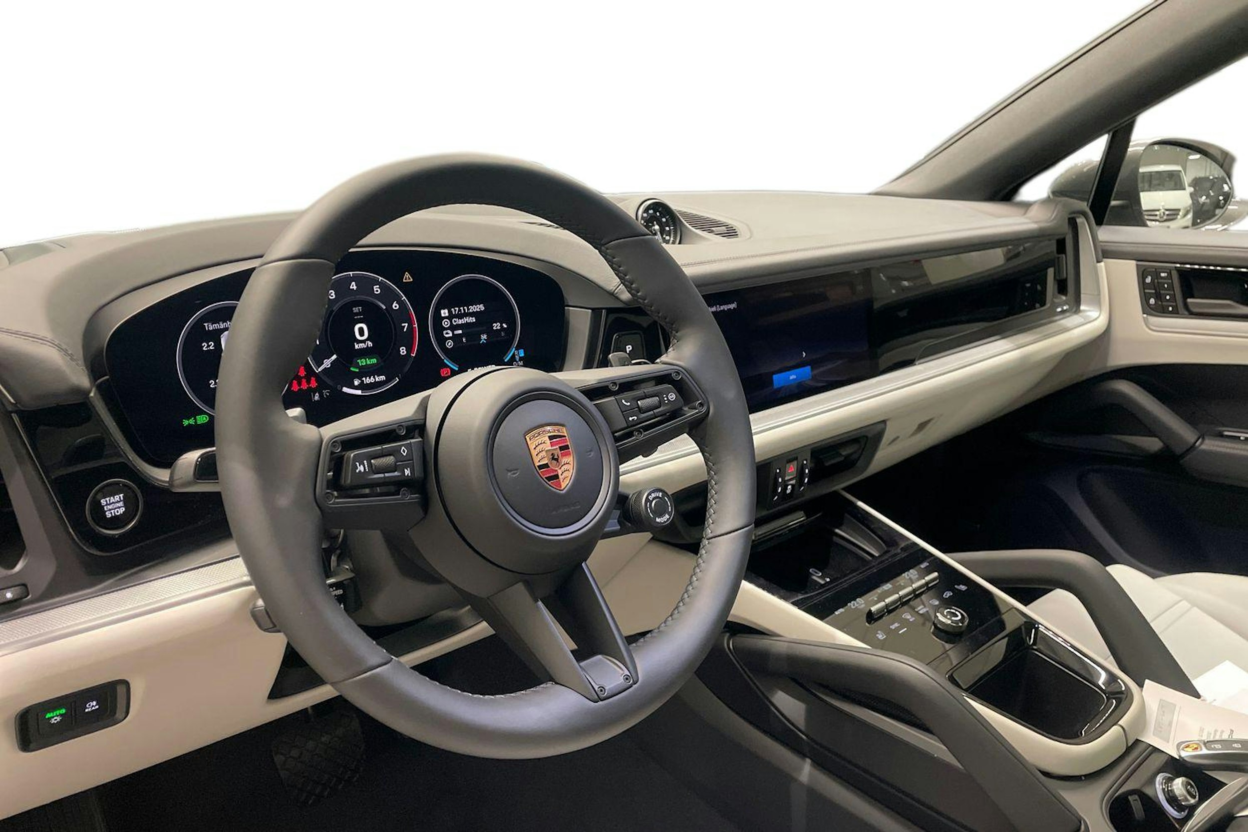 harmaa Porsche Cayenne 2025 kuva 6.