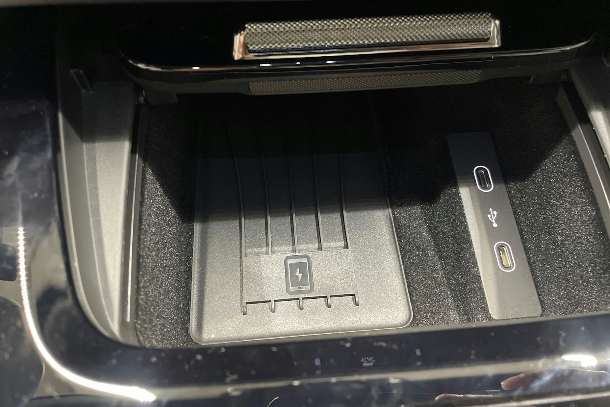 harmaa Porsche Cayenne 2025 kuva 12.