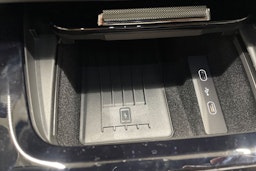 harmaa Porsche Cayenne 2025 kuva 12.