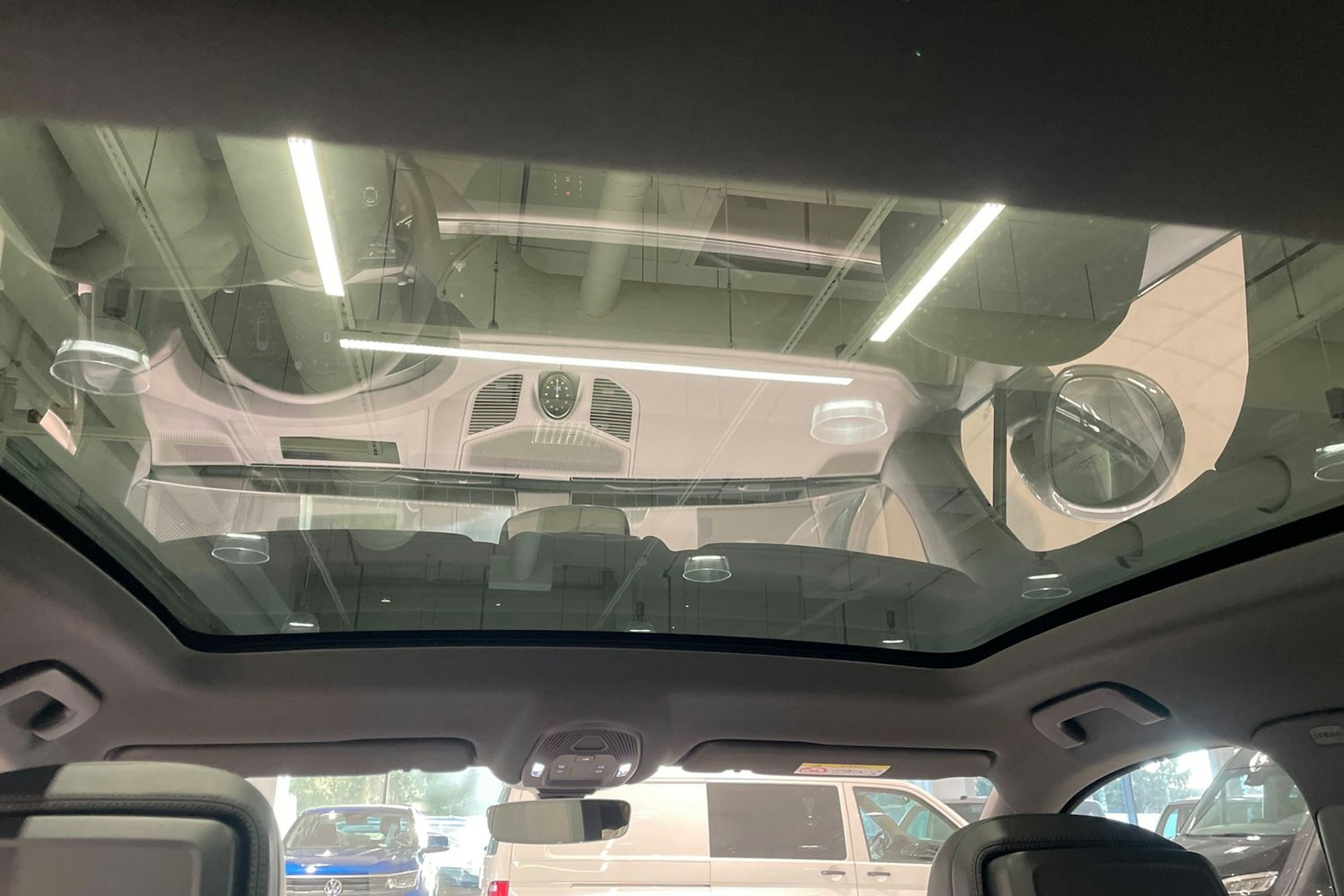 harmaa Porsche Cayenne 2025 kuva 15.