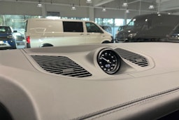 harmaa Porsche Cayenne 2025 kuva 22.