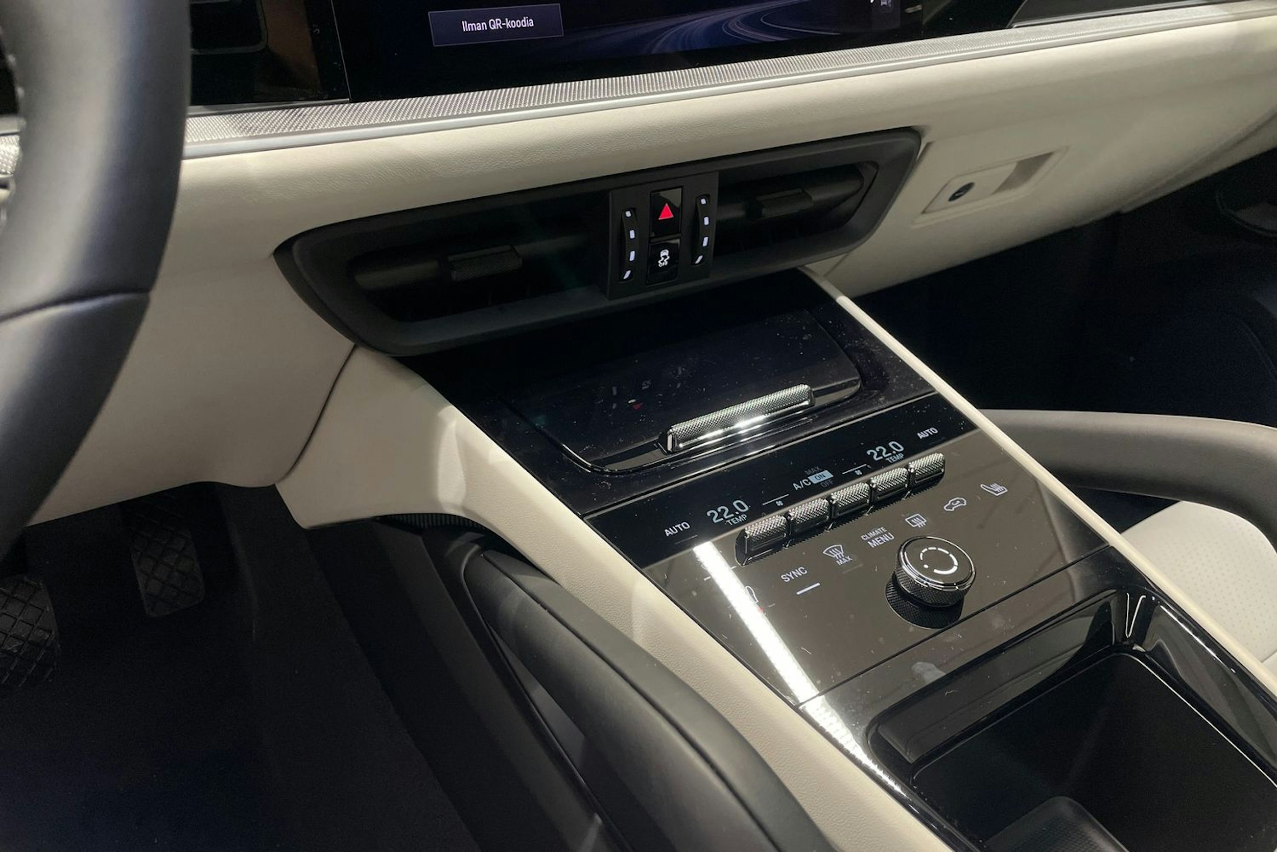 harmaa Porsche Cayenne 2025 kuva 26.