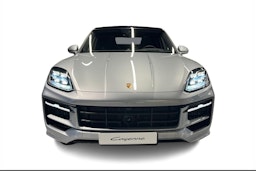 harmaa Porsche Cayenne 2025 kuva 4.