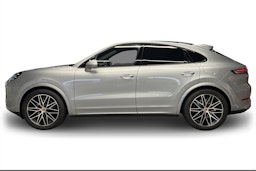 harmaa Porsche Cayenne 2025 kuva 5.