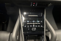 harmaa Porsche Cayenne 2025 kuva 14.